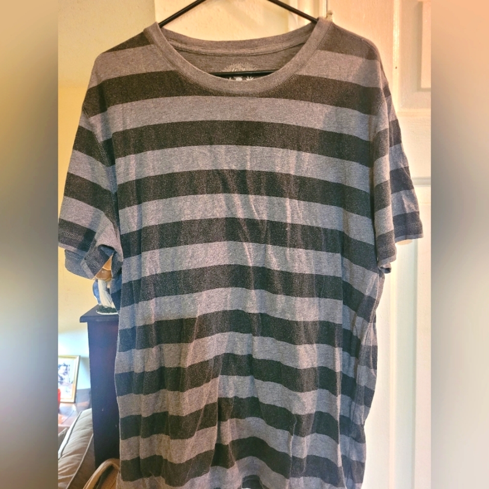 Men's Striped Shirt